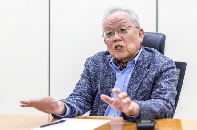 정재룡 전 통계청장.       박동욱기자 fufus@